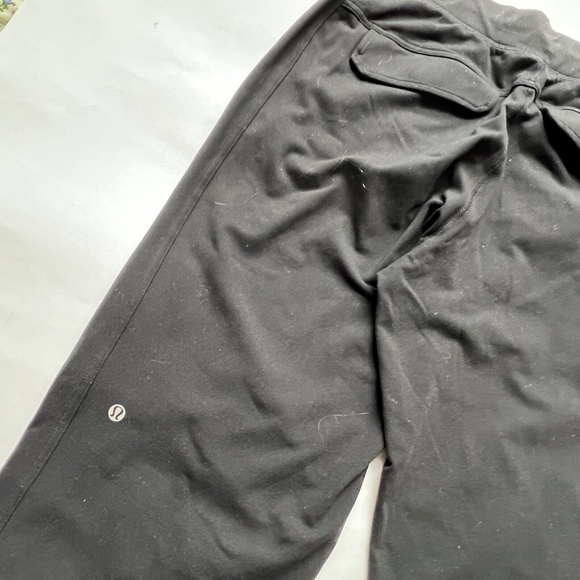 Lululemon Kung Fu Mens Pants Black Sweatpants Workout Straight Leg Lounge Size S - Picture 5 of 8